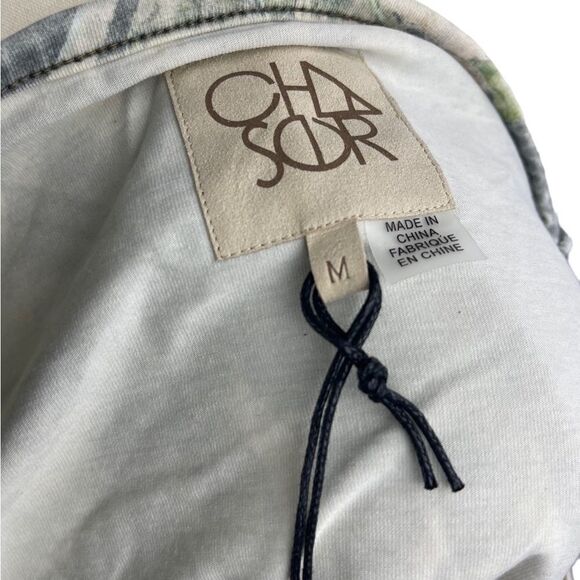 Chaser Women’s floral bodysuit top with slits on sleeves size medium - Picture 5 of 5